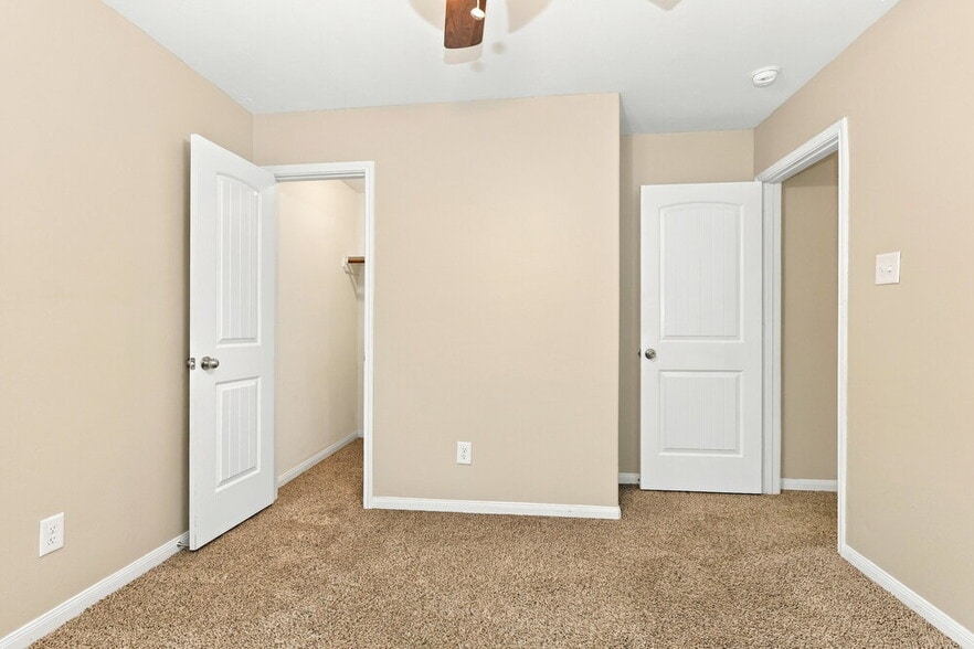 Building Photo - 21110 Sugar Orchard Ln