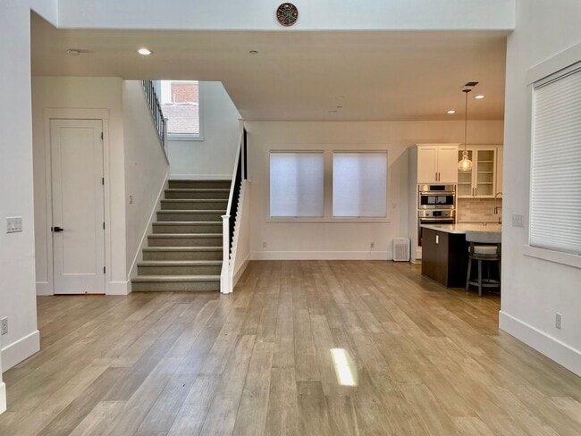 Building Photo - Wow! Custom Built Smart Home in Sutter Par...