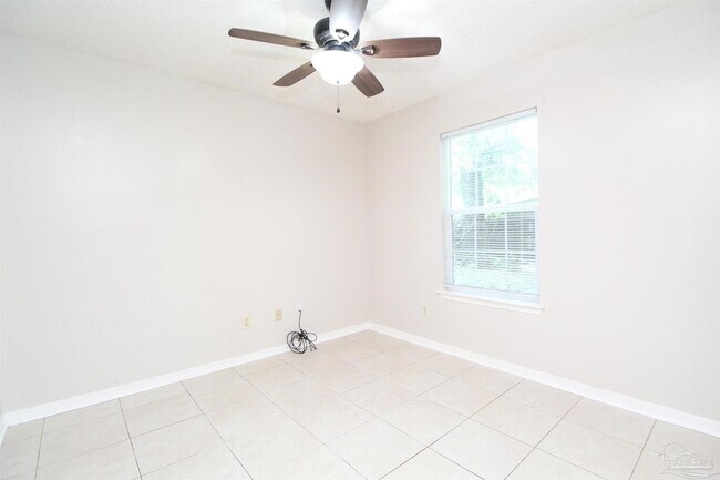 Building Photo - 6528 Hunter St