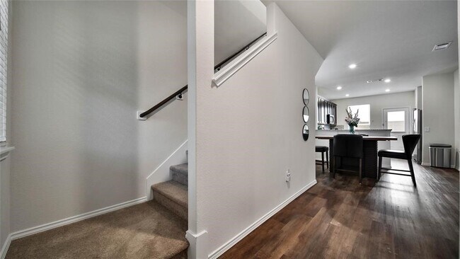 Building Photo - 5919 Waggoner Ranch Trail