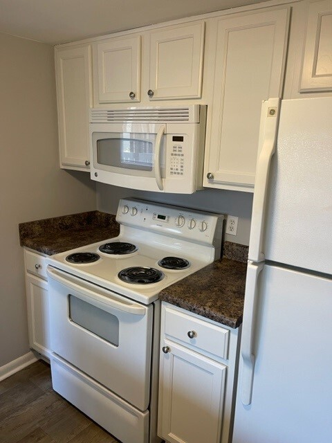 Chalet Apartments - 1615 Thornton Ave Gulfport MS 39501 | Apartment Finder