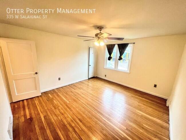 Building Photo - 335 Salaignac St