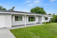 Building Photo - 7907 Sebastian Rd