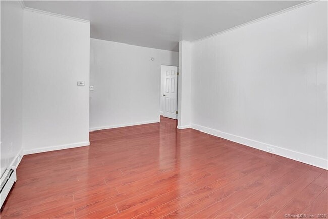 Building Photo - 130 Long Hill Ave