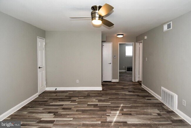 Building Photo - 8208 Bellefonte Ln