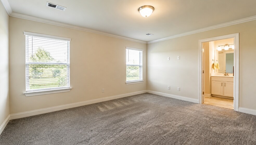 Building Photo - 857 Longleaf Ln
