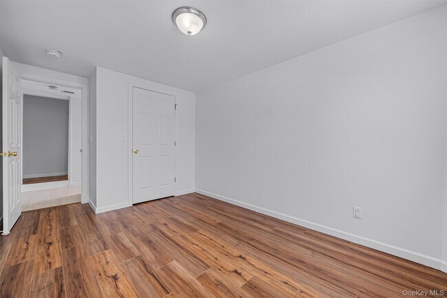 Building Photo - 917 Parkway Pl