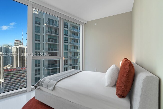 Building Photo - 300 Biscayne Blvd