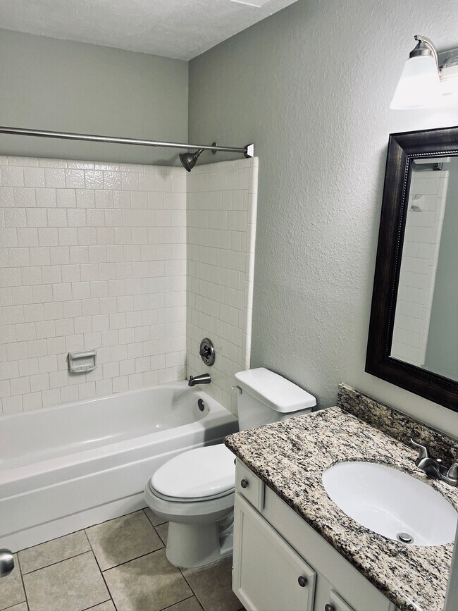 Building Photo - 75 E Village Knoll Cir