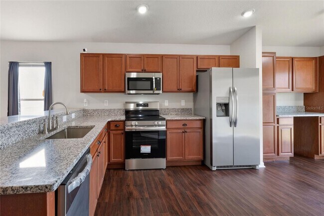Building Photo - 780 Overlook Grove Dr