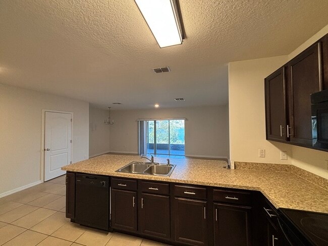 Building Photo - 396 Arbor Lakes Dr