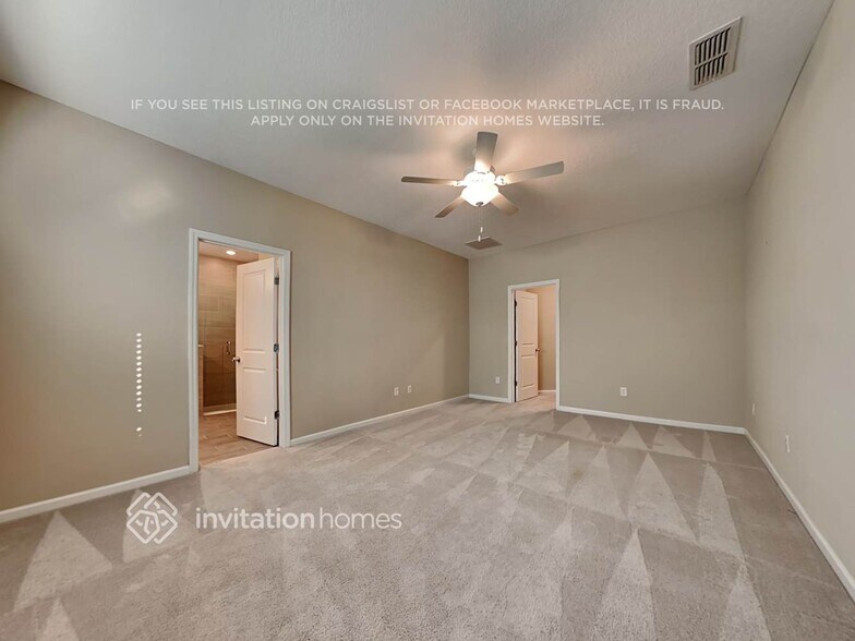 Building Photo - 9760 Lovage Ln