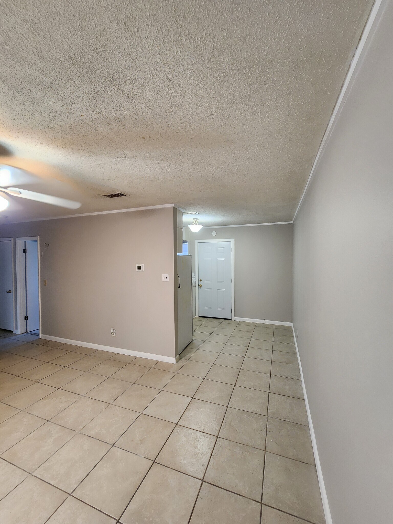 Building Photo - 6435 Open Rose Dr