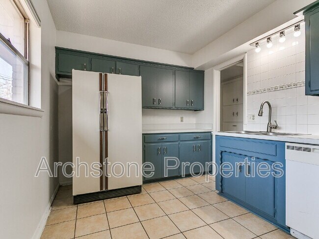 Building Photo - 4508 NW 26th St