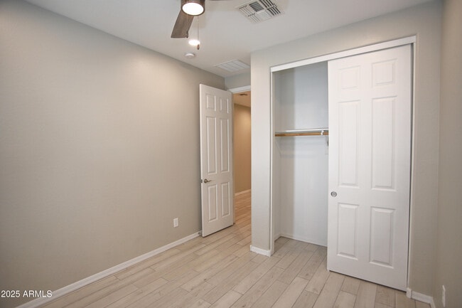 Building Photo - 13335 W Red Range Way