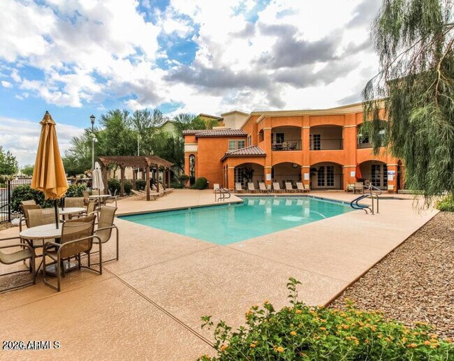 Building Photo - 14575 W Mountain View Blvd