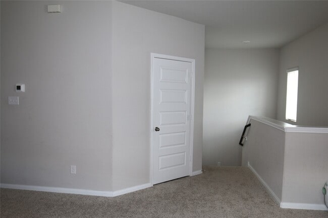 Building Photo - 1336 Mount Blanc Path