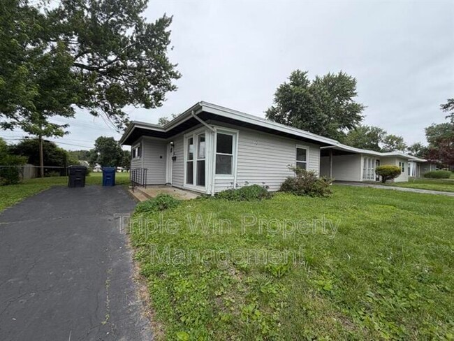 Building Photo - 10 St Celeste Dr