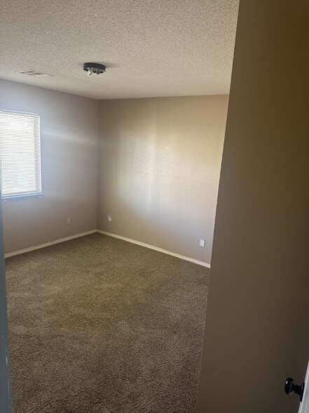 Building Photo - 14263 Hacienda Rock Dr