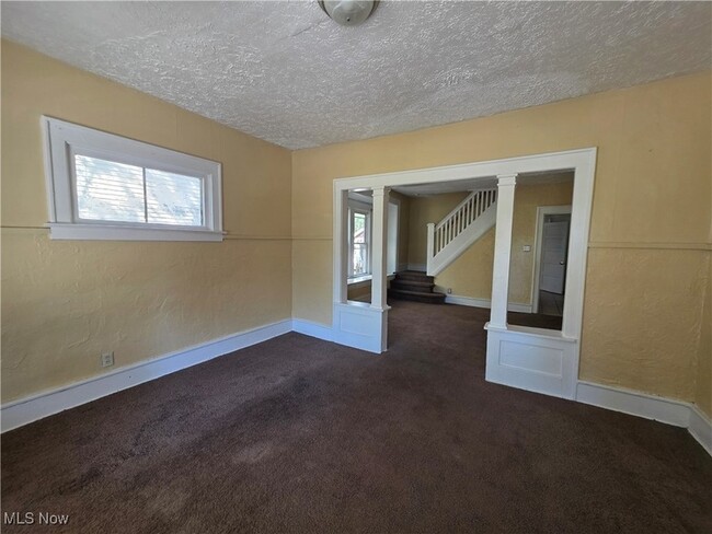 Building Photo - 846 Hunter St NW