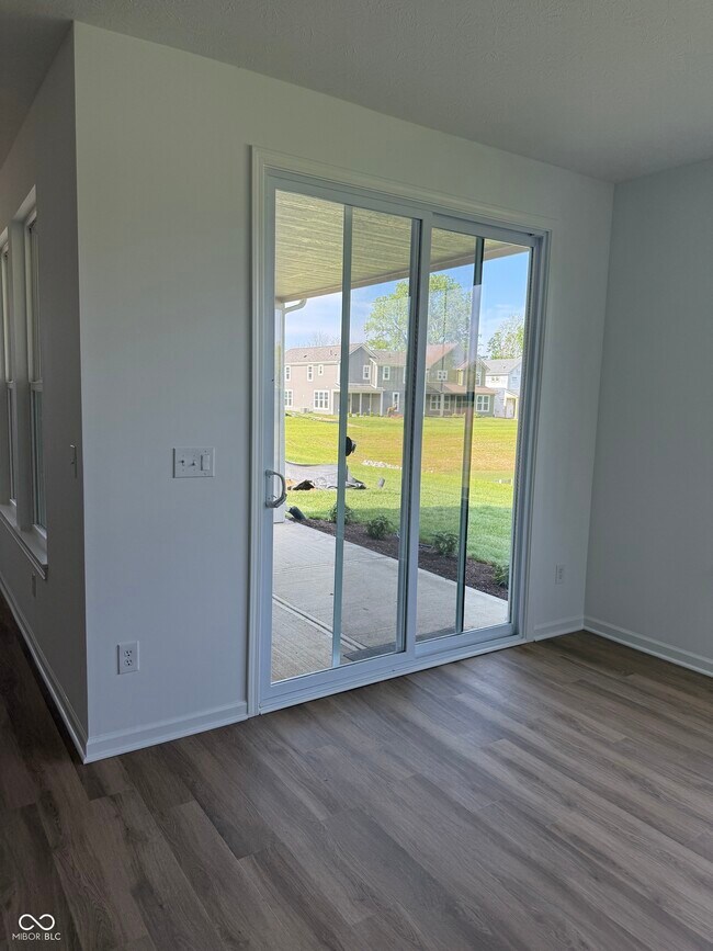 Building Photo - 15941 Tharp Wds Dr