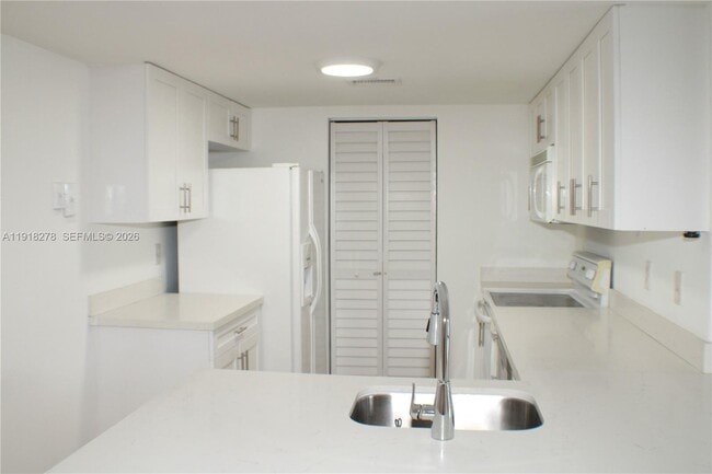 Building Photo - 9044 W Atlantic Blvd