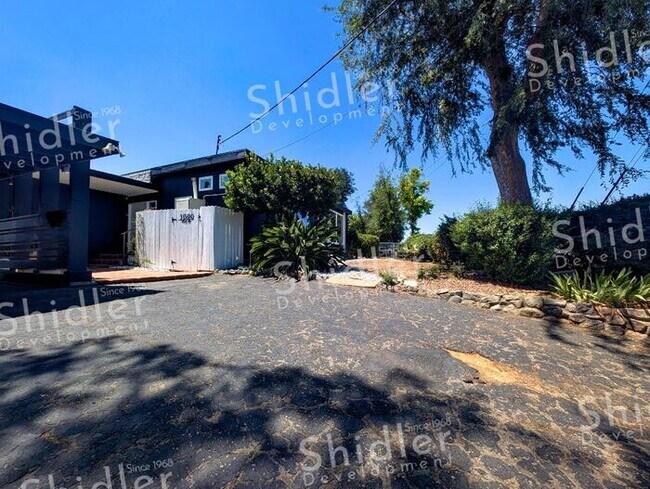 Building Photo - The Bridge House - 2 Bed 1 Bath with Uncompromising Views