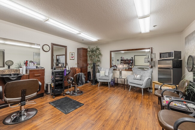 Beauty Salon - King City Senior Village
