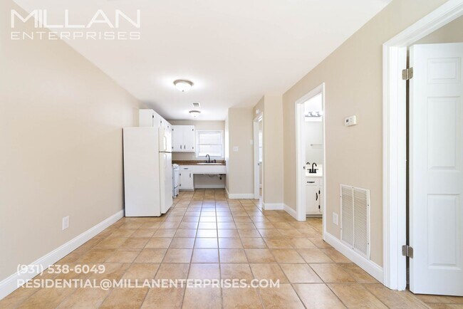 Interior Photo - 211 Oak St. Apartments