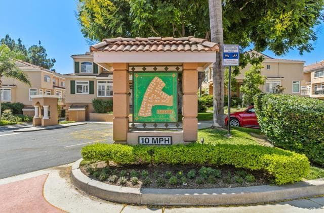 Building Photo - 7122 Calabria Ct