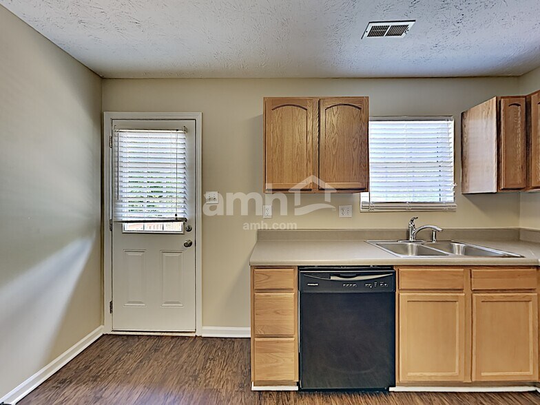 Building Photo - 7718 Edith Keeler Ln