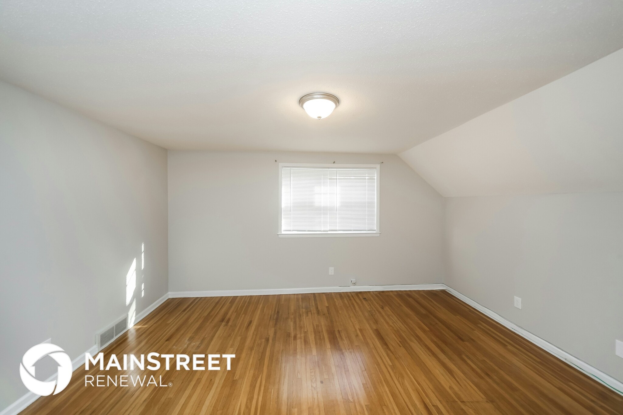 Building Photo - 4346 Gardenview Dr