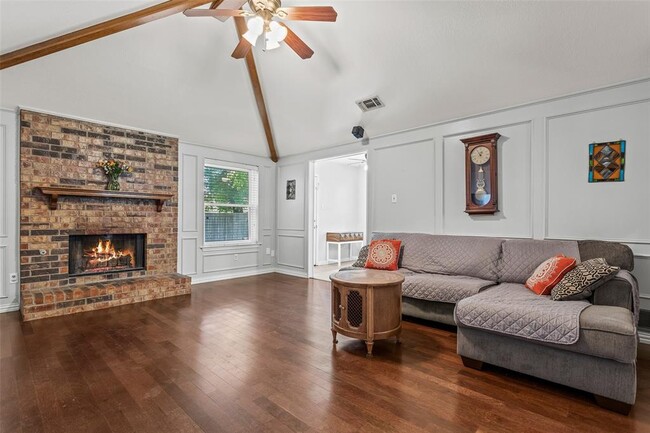 Building Photo - 1106 Lockridge-