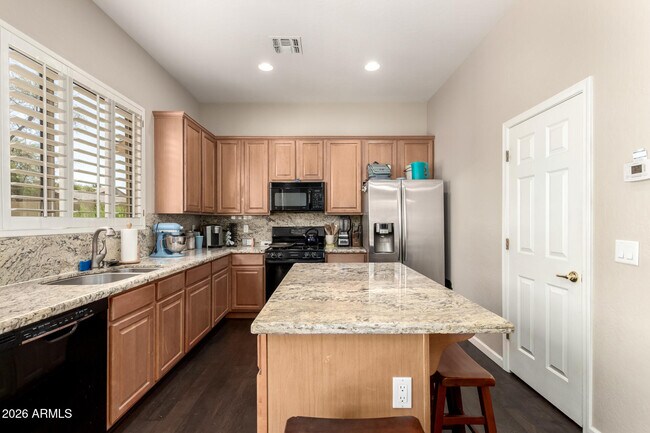 Building Photo - 2043 W Periwinkle Way