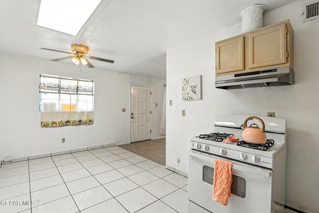 Building Photo - 5912 Cleveland Ave