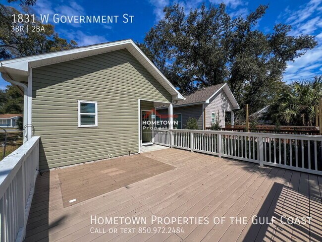 Building Photo - 3-Bed Downtown Pensacola Cottage