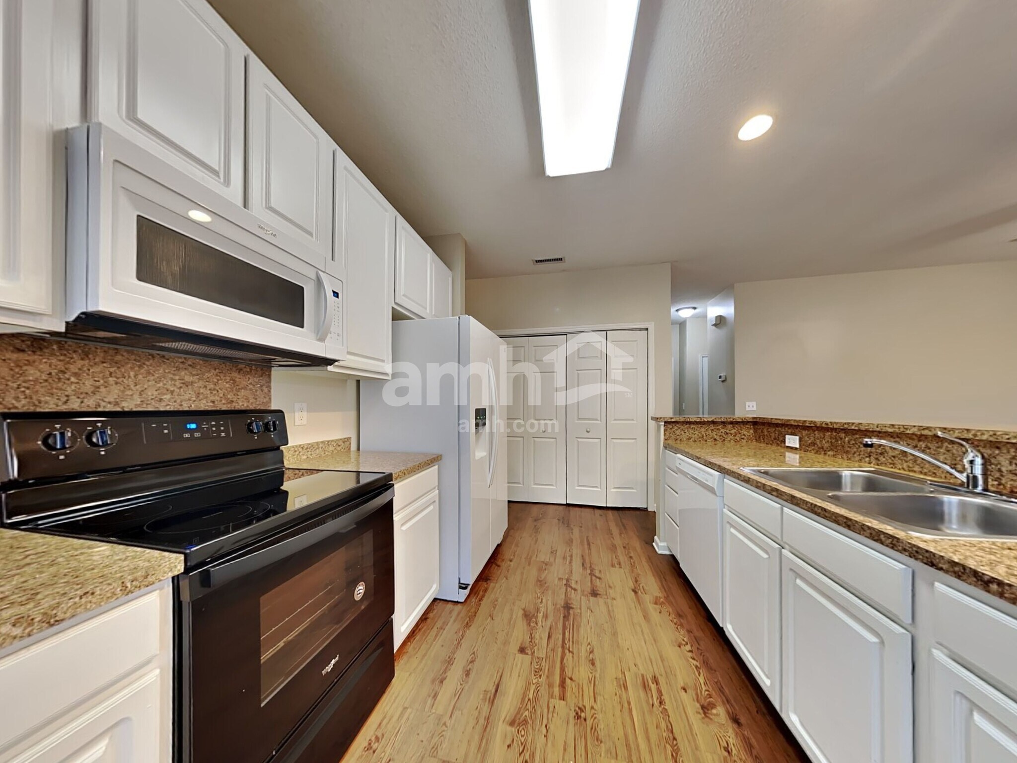 Building Photo - 106 Guildford Dr
