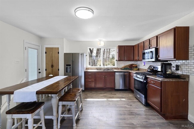 Building Photo - 145 Barkwood Trails Dr