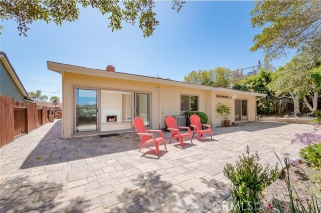 Building Photo - 804 Avenida Presidio