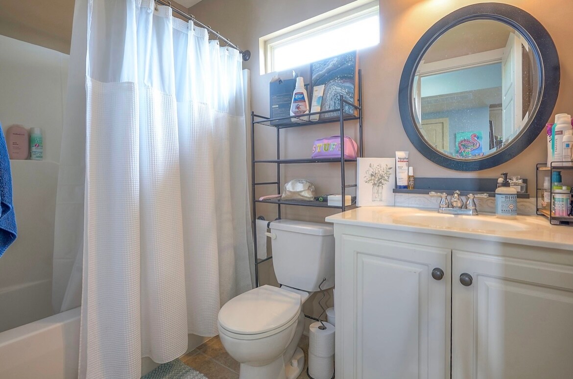Building Photo - 10111 N Tullis Dr