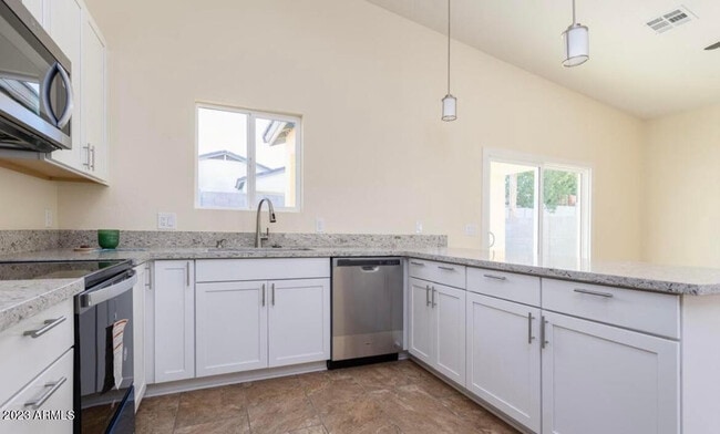 Building Photo - 411 N Central Ave