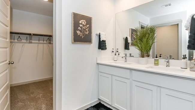 Building Photo - 1106 Briscoe Ct