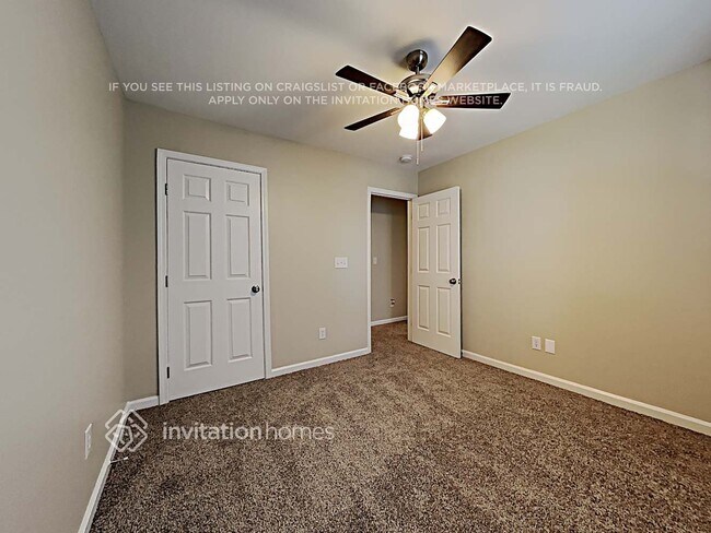 Building Photo - 129 Chelsea Ct