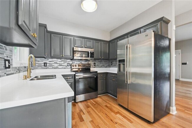 Building Photo - 3131 Washington Rd