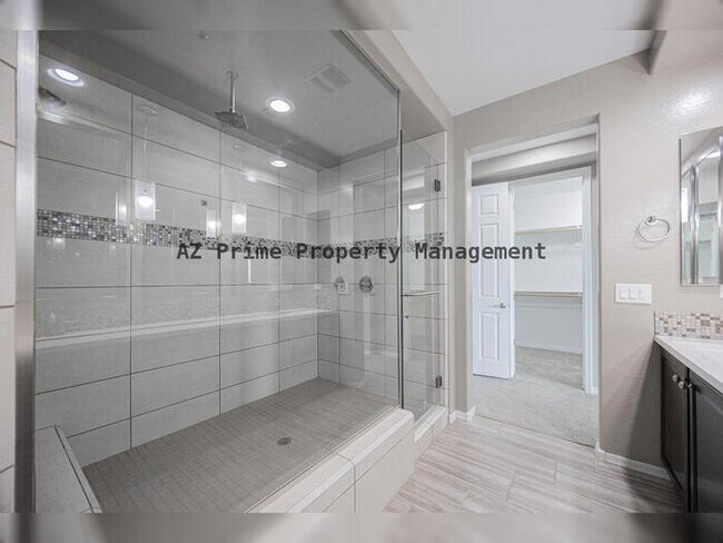 Building Photo - 3511 N Carlton St