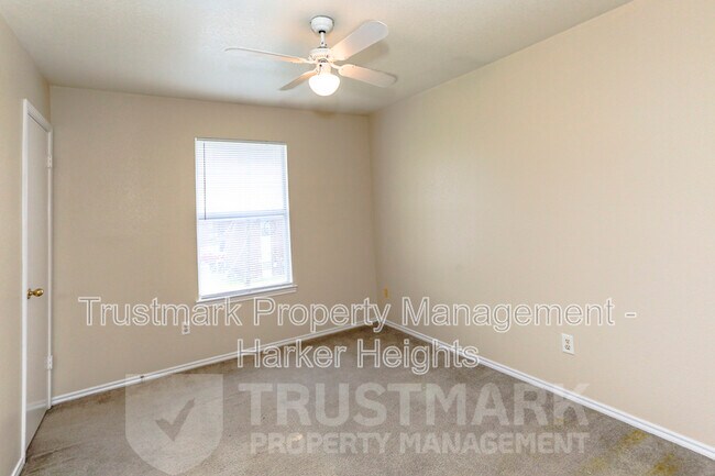 Building Photo - 1708 Windward Dr