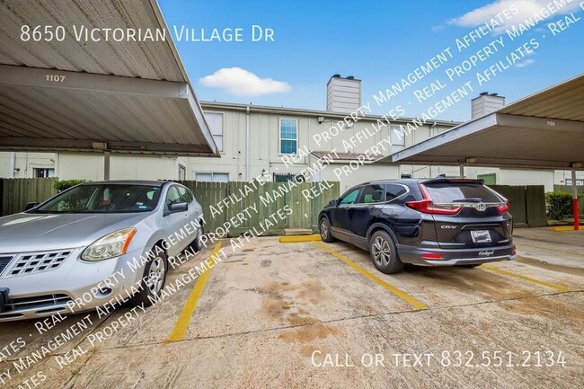 Building Photo - 8650 Victorian Village Dr