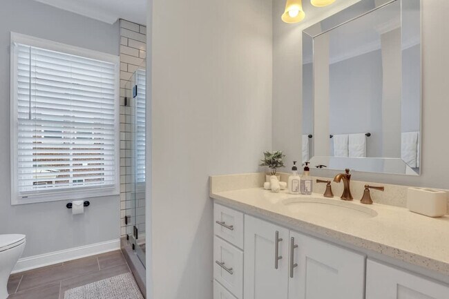 Building Photo - 306 W Gaston St