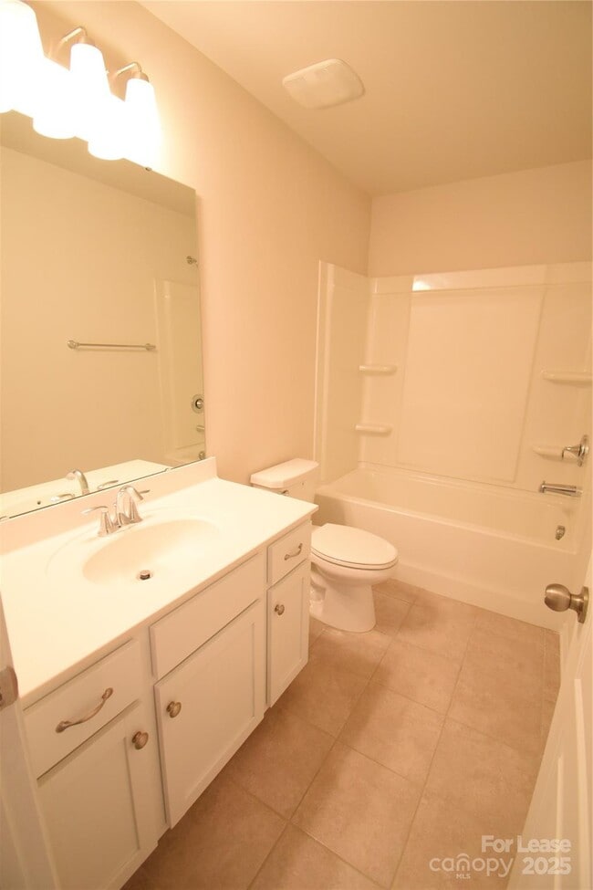 Building Photo - 12120 Ardrey Park Dr