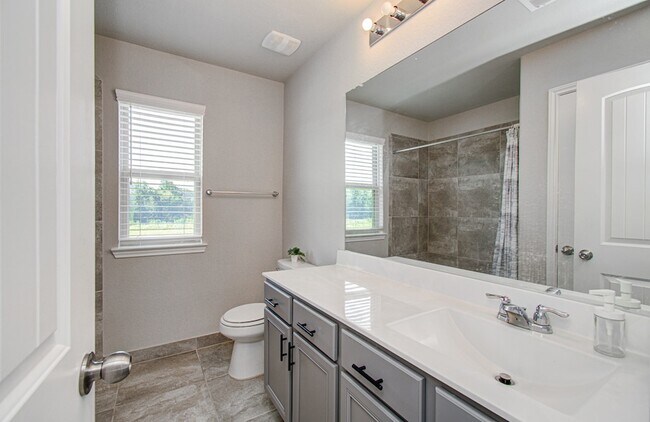 Building Photo - 2202 Anzio Ct